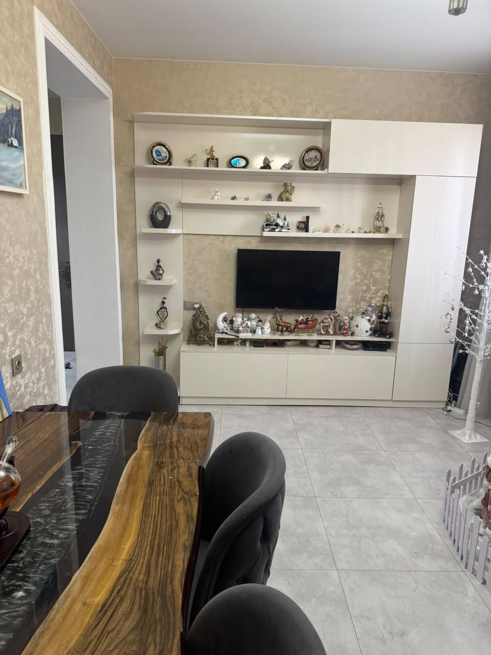 იყიდება ბინა, თბილისი — $140,000