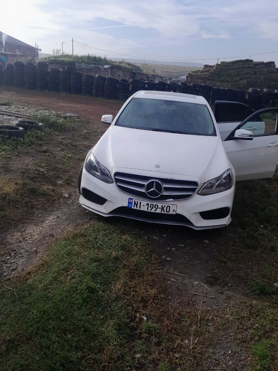 Mercedes E class 2014 — $12,000