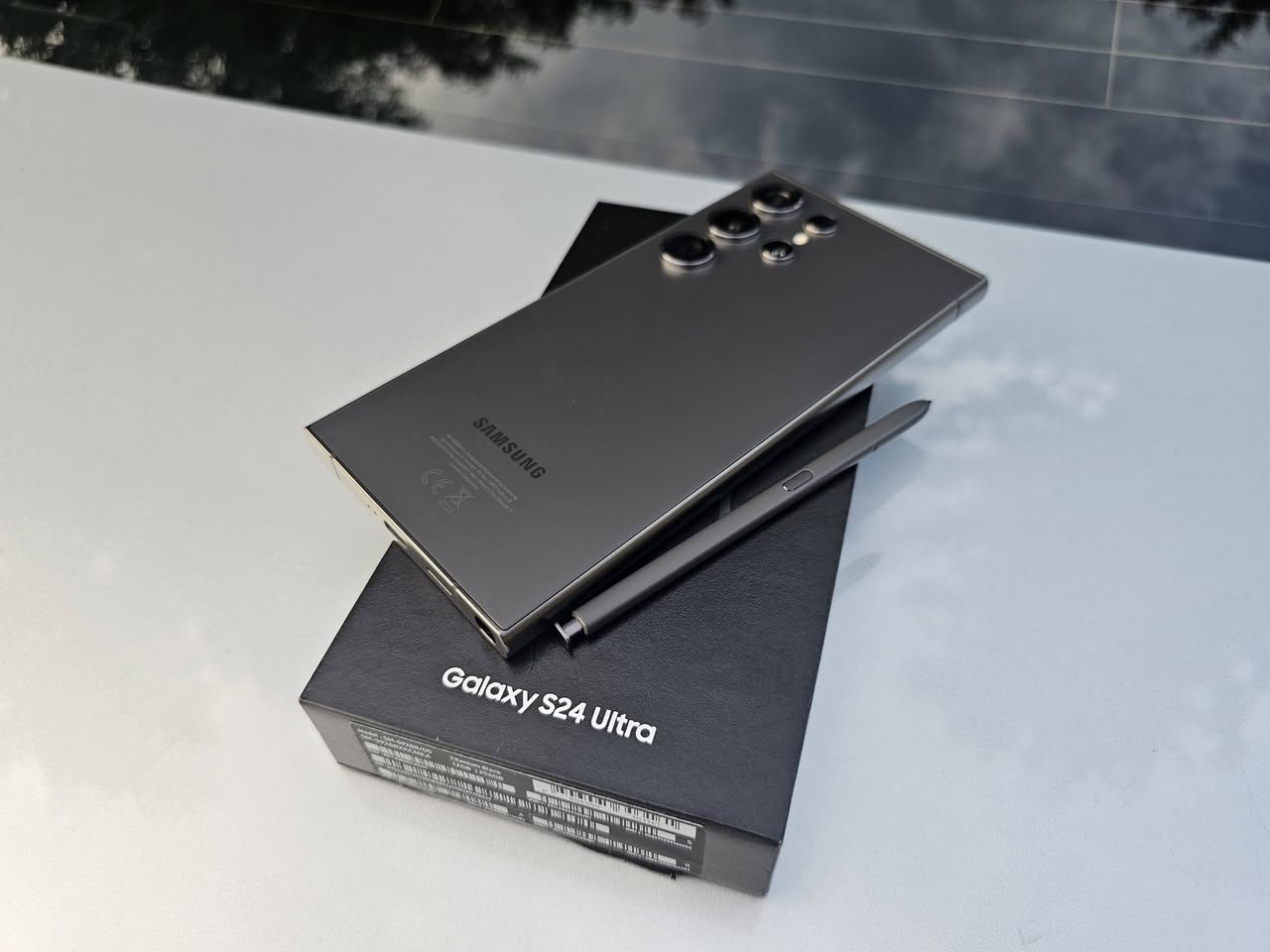 გამარჯობა, იყიდება S24 ULTRA 12/256GB ახალივით — 1,650₾