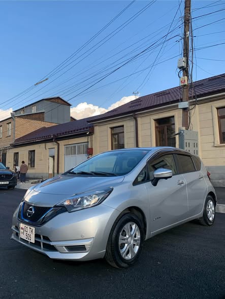 Nissan Note 2017 — 8,900$