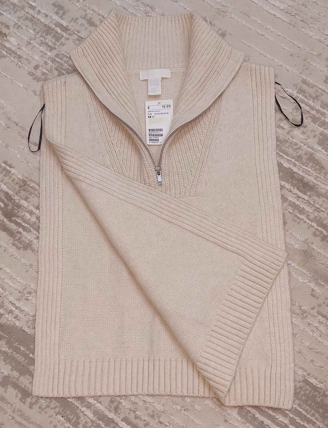 New cream sweater, half zipper