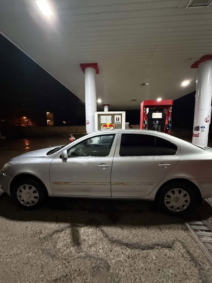 Шкода Октавия 2011