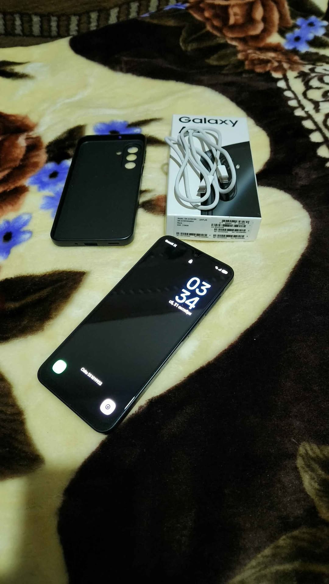 Samsung Galaxy A17 4/128 GB ყურსასმენებით