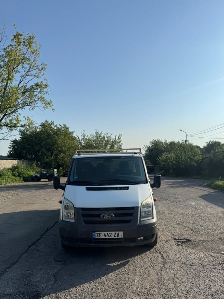 2010-cu il Ford 2.4 mühərrik 115 yanacaq — 15,000$