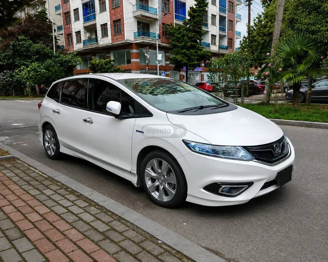 İdeal durumda 1.5 hibrit araba 2016 model