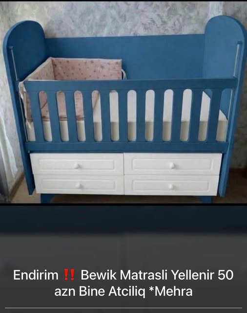 Mavi uşaq çarpayısı, matrasla