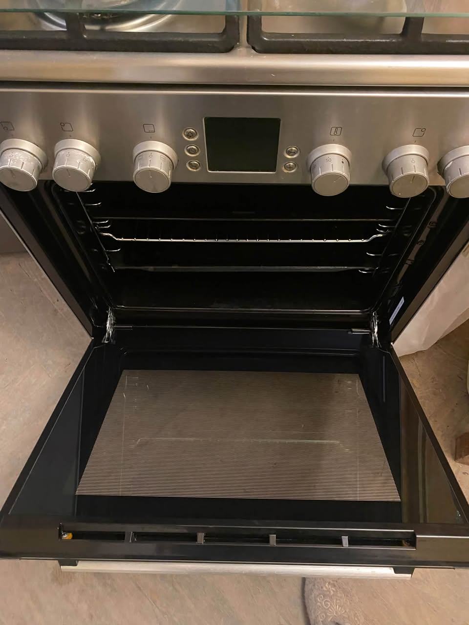 Bosch gas stove for sale from Bosch company — 650₾