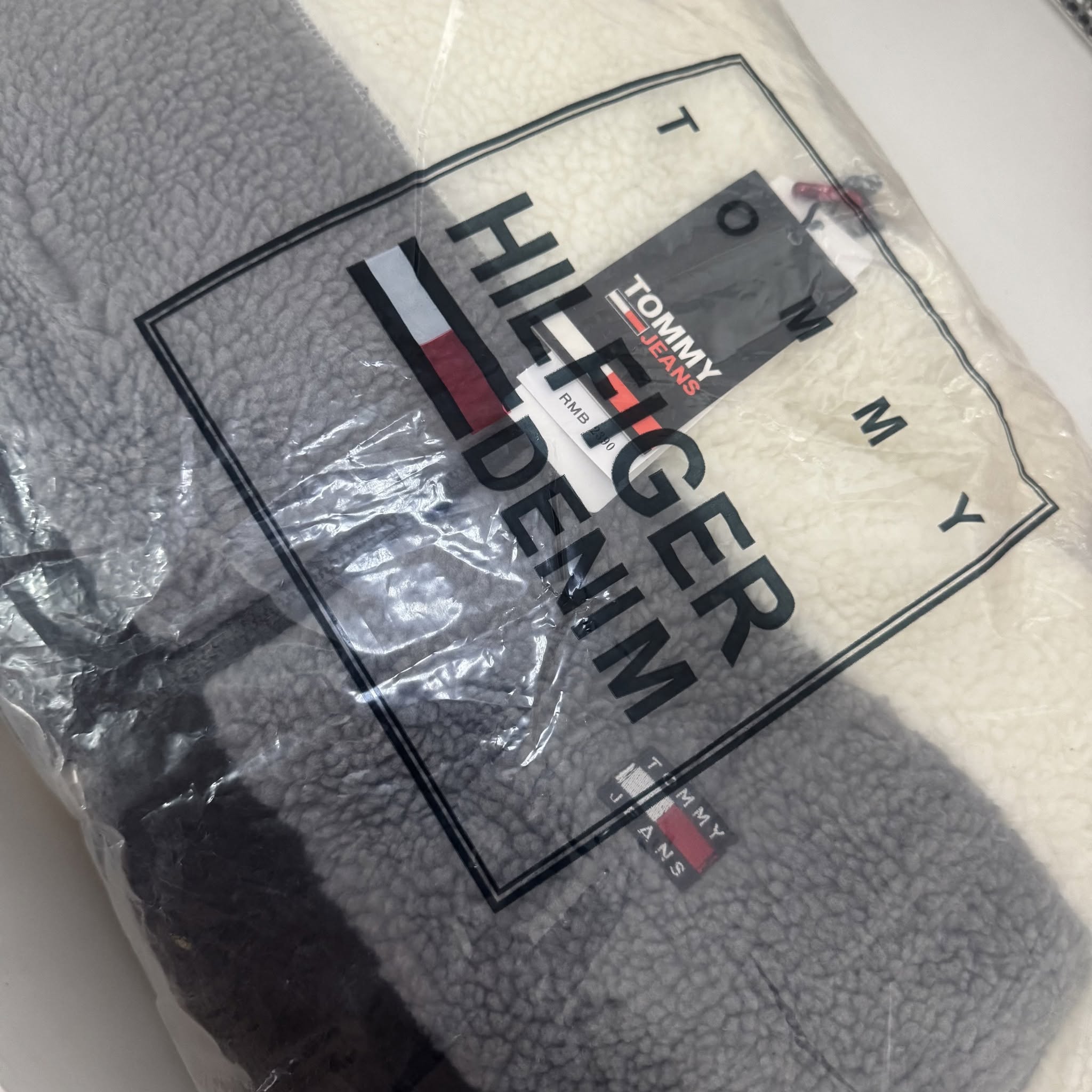 Tommy Jeans Sherpa ფლისის ქურთუკი, M