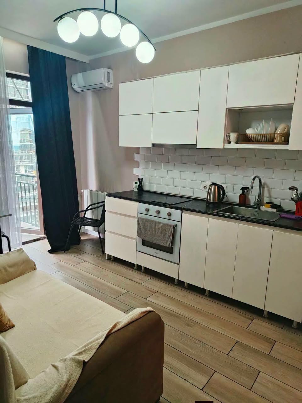 Satılır qərb, Batumi — $107,000