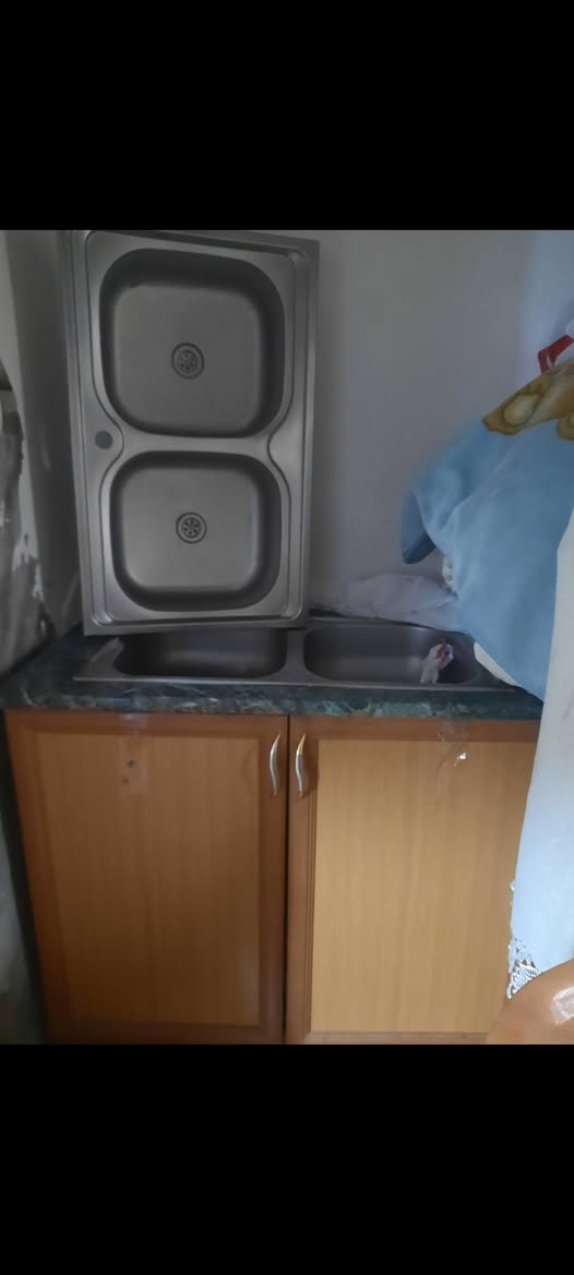 Paslanmaz çəkiçli musluk