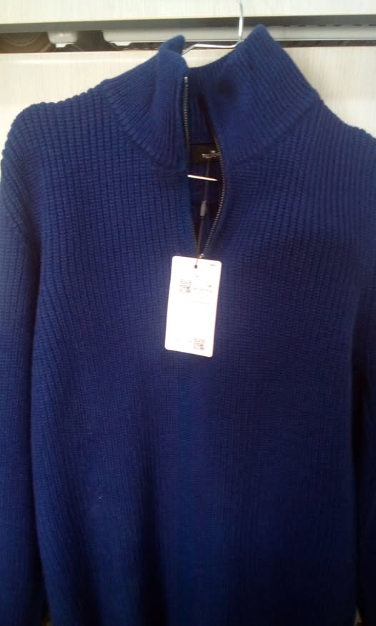 Men's Tudors sweater, size M, new