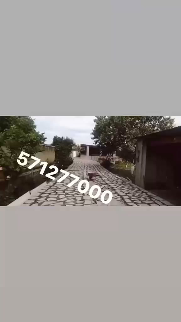 Taş döşeme mozaiklerinin döşenmesi malzemenin taşınmasıyla birlikte yapılır