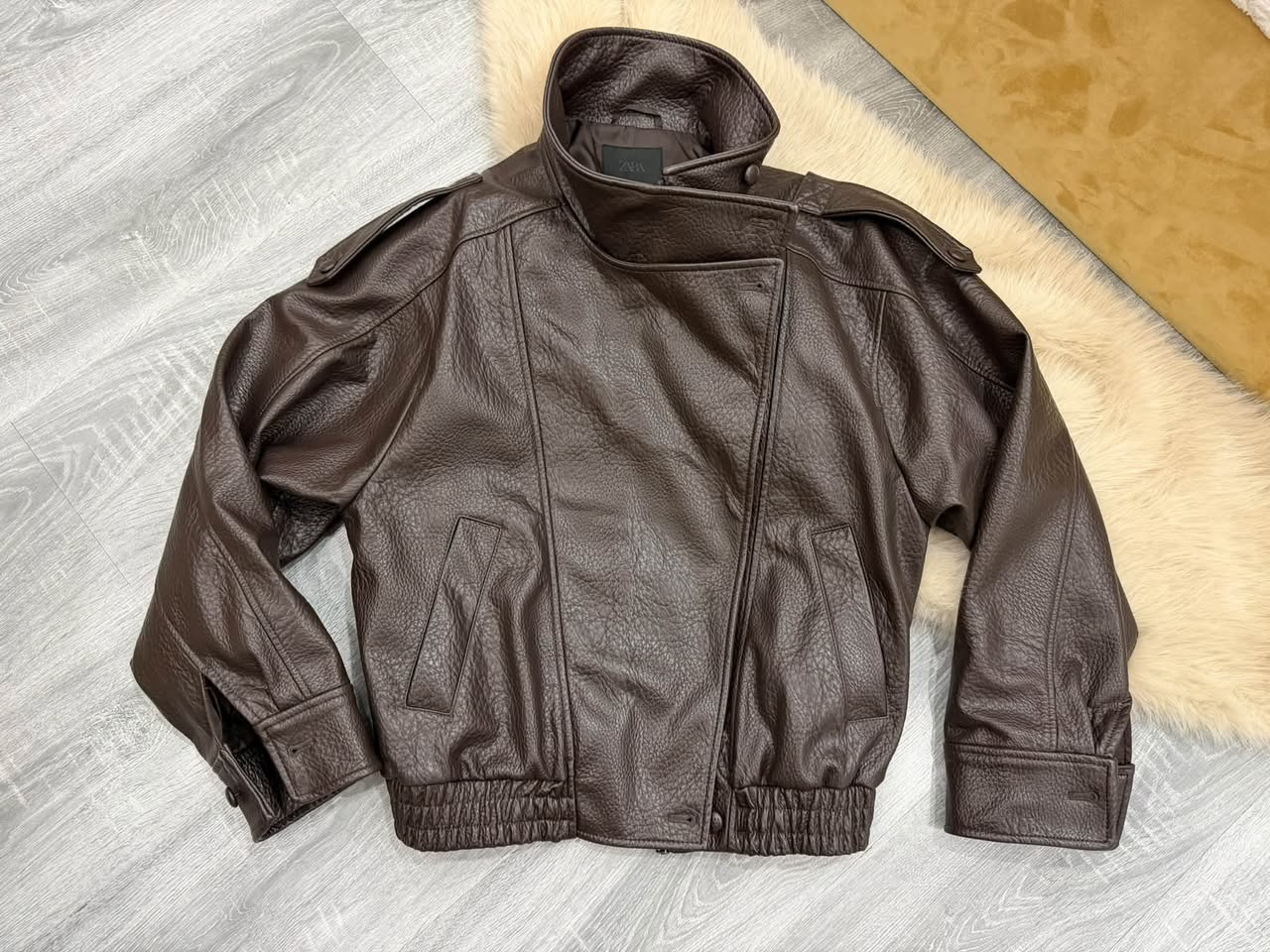 Zara кожаная куртка шоколадная, размер M