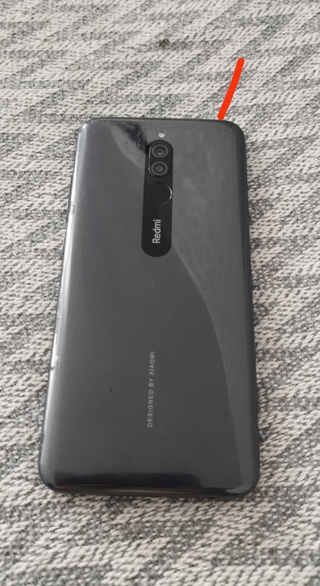 Xiaomi Redmi smartphone, minor back crack