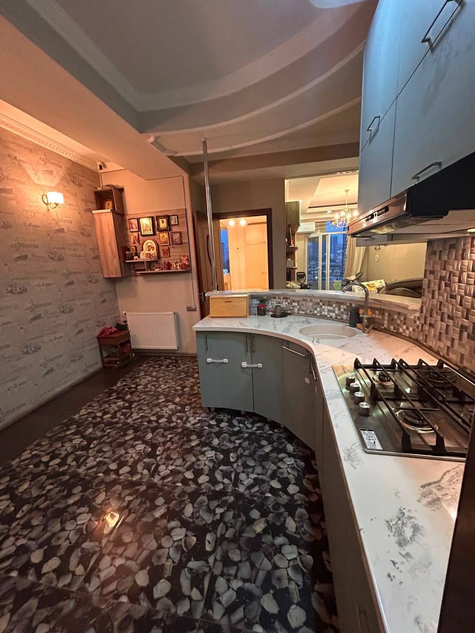 Продается 2-комнатная квартира, Тбилиси — $87,000
