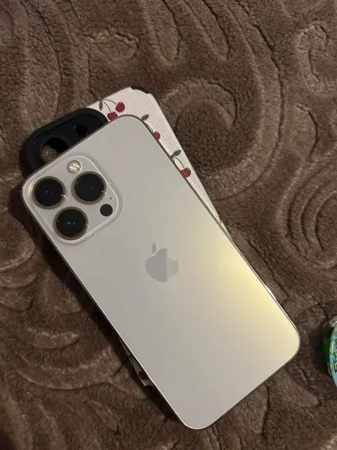 iPhone 13 Pro 128GB, pil 94%