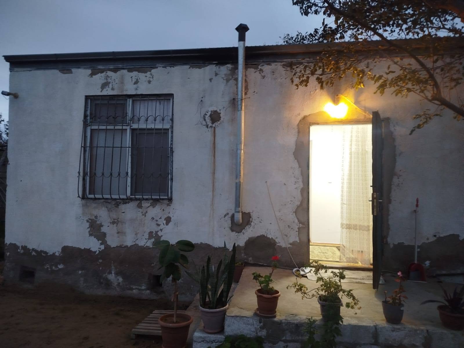 2 otaqlı 50 kv.m həyət evi, Maştağa