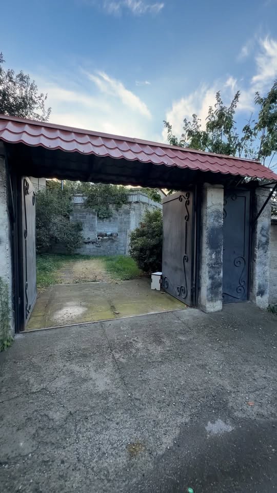 🏡 სასწრაფოდ 97000$-ში იყიდება კერძო სახლი