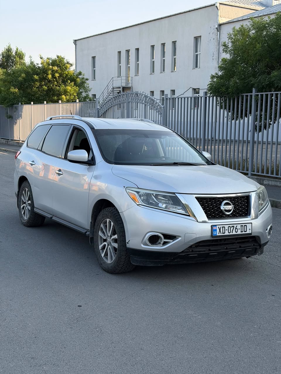 4200$ 2014 3.5 ბენზინი 4×4 170