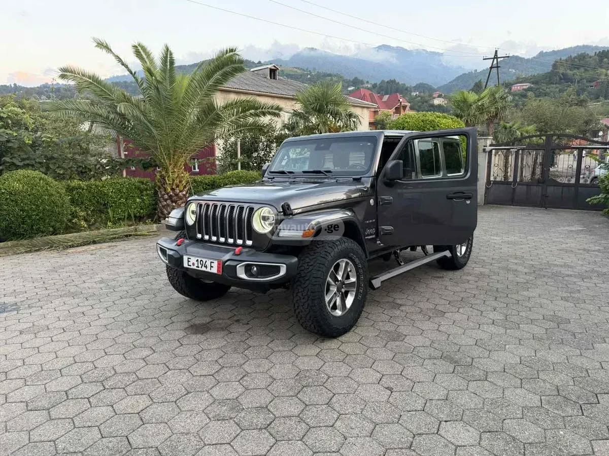 Jeep Wrangler Sahara 2021