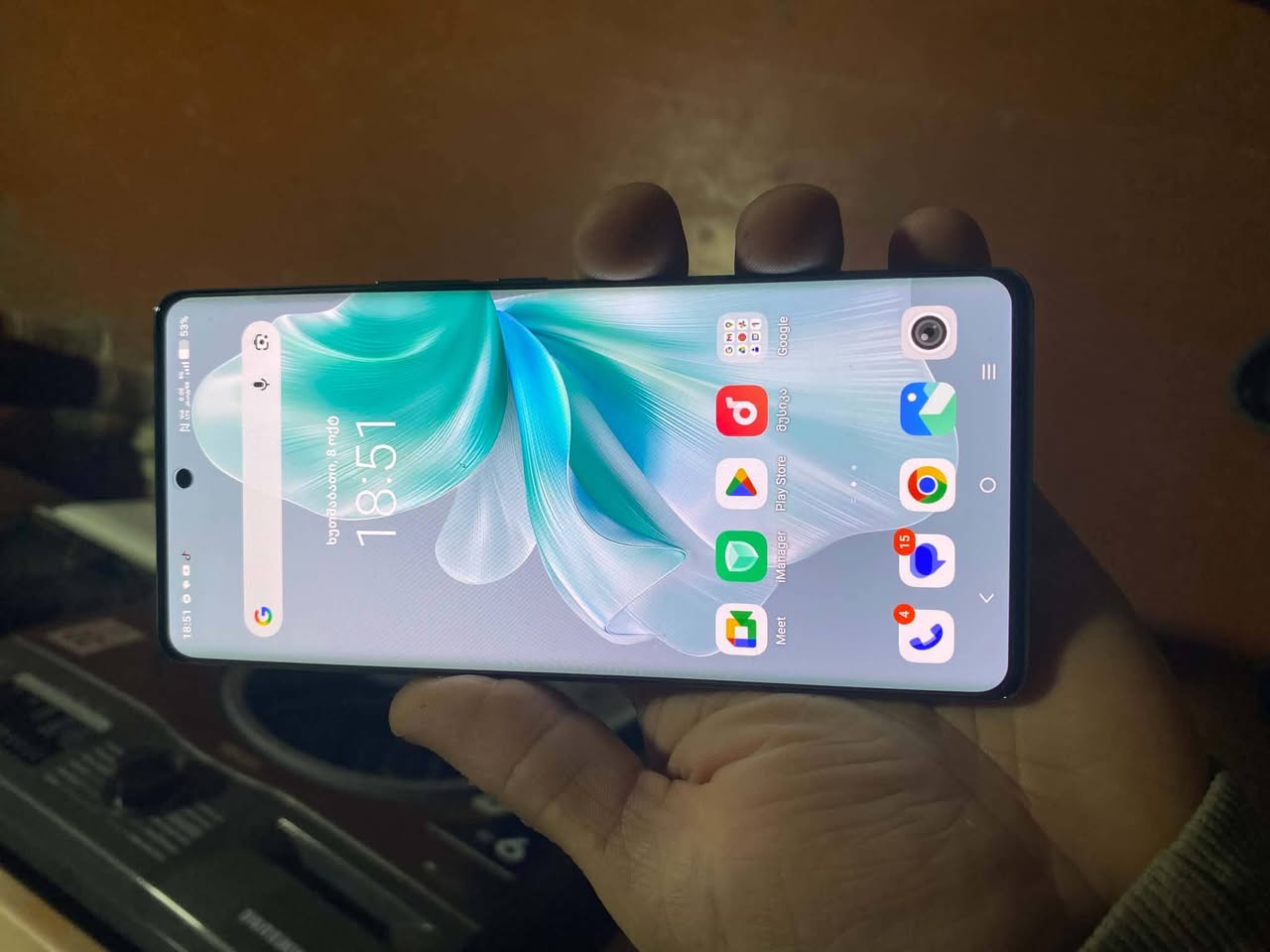 Selling ideal Vivo 30 e Zeidalurie