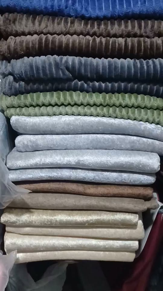 Divan toxuması və flis plədləri