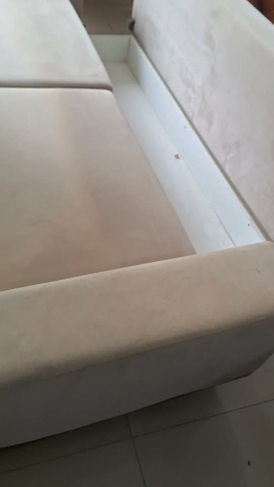 Cumartesi-Pazar eylemi en iyi dörtlüde. Durum kusursuz. — 1,800₾