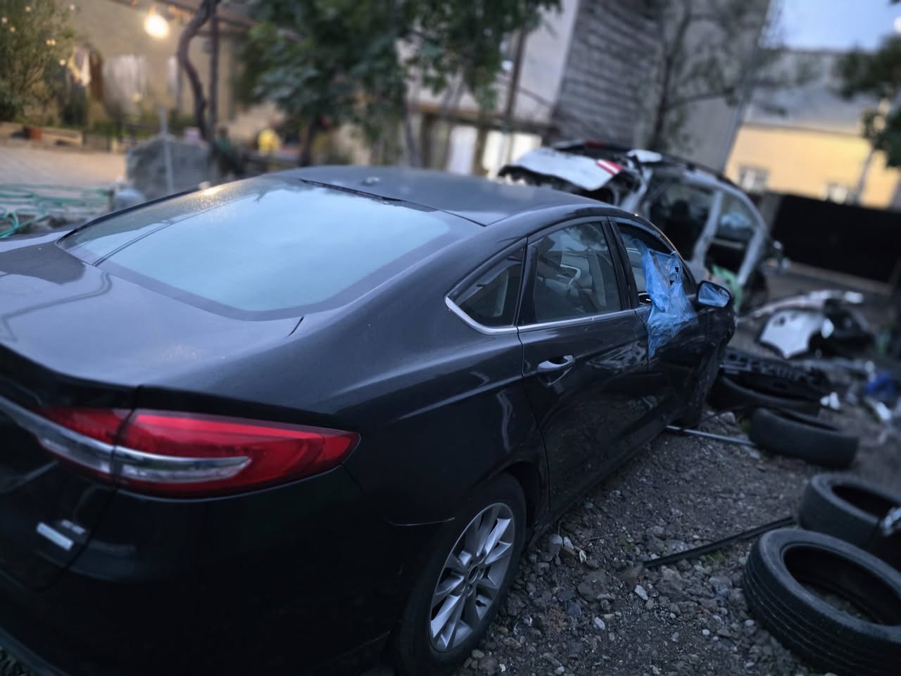 2016 2.5 გამბაჟებული — 2,300$
