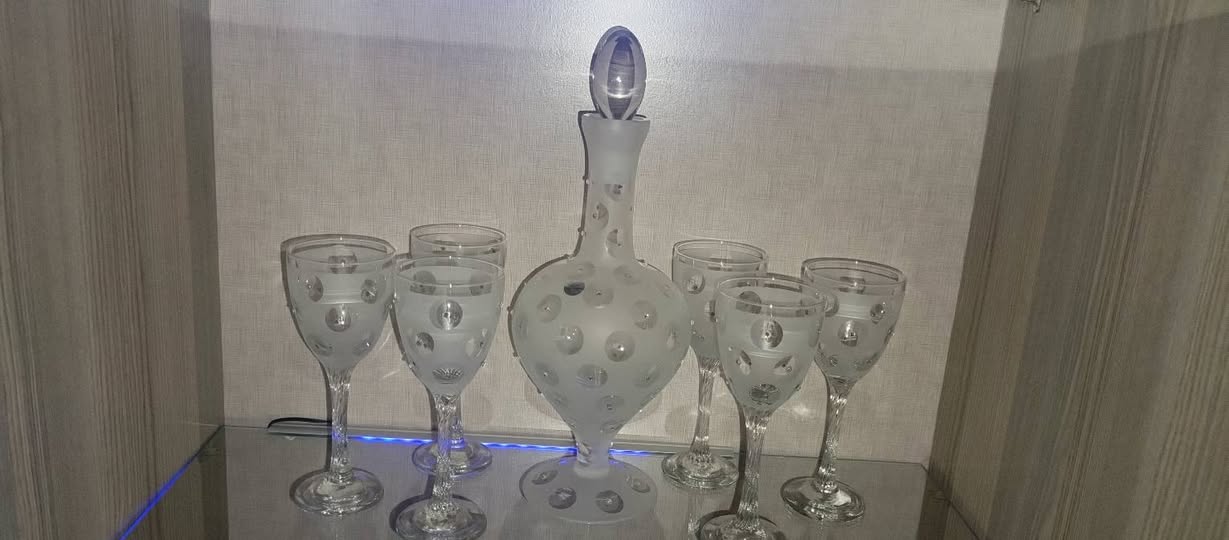 Türkiyə kristal dekanter və 6 stəkan