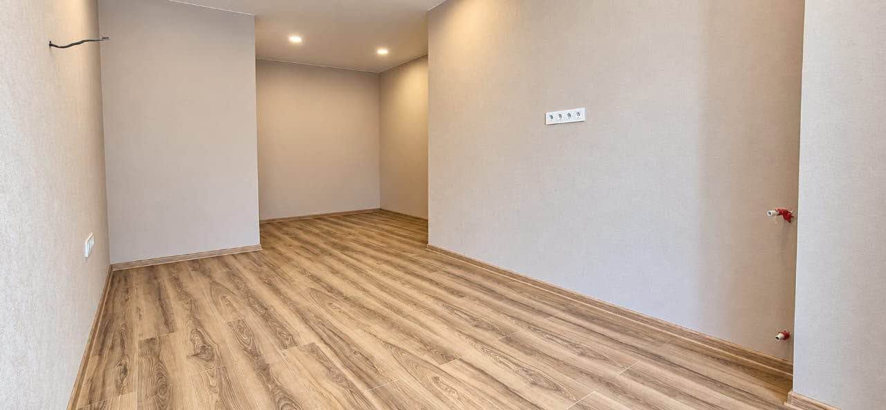 იყიდება 3-ოთახიანი ბინა, ბათუმი — $193,000