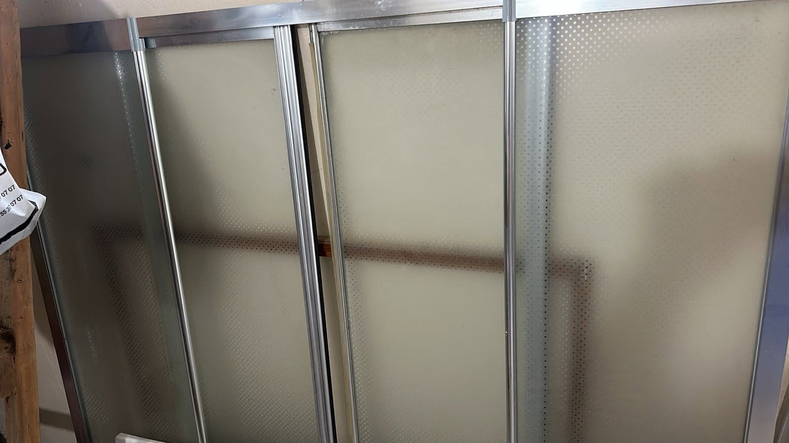 Buzlu şüşeden ara kesme kabine üçün — 150$