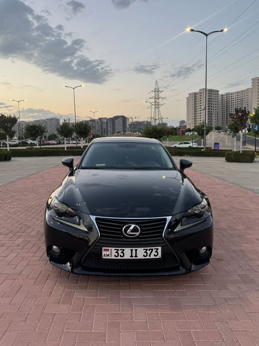 Lexus IS250 — 14,000$