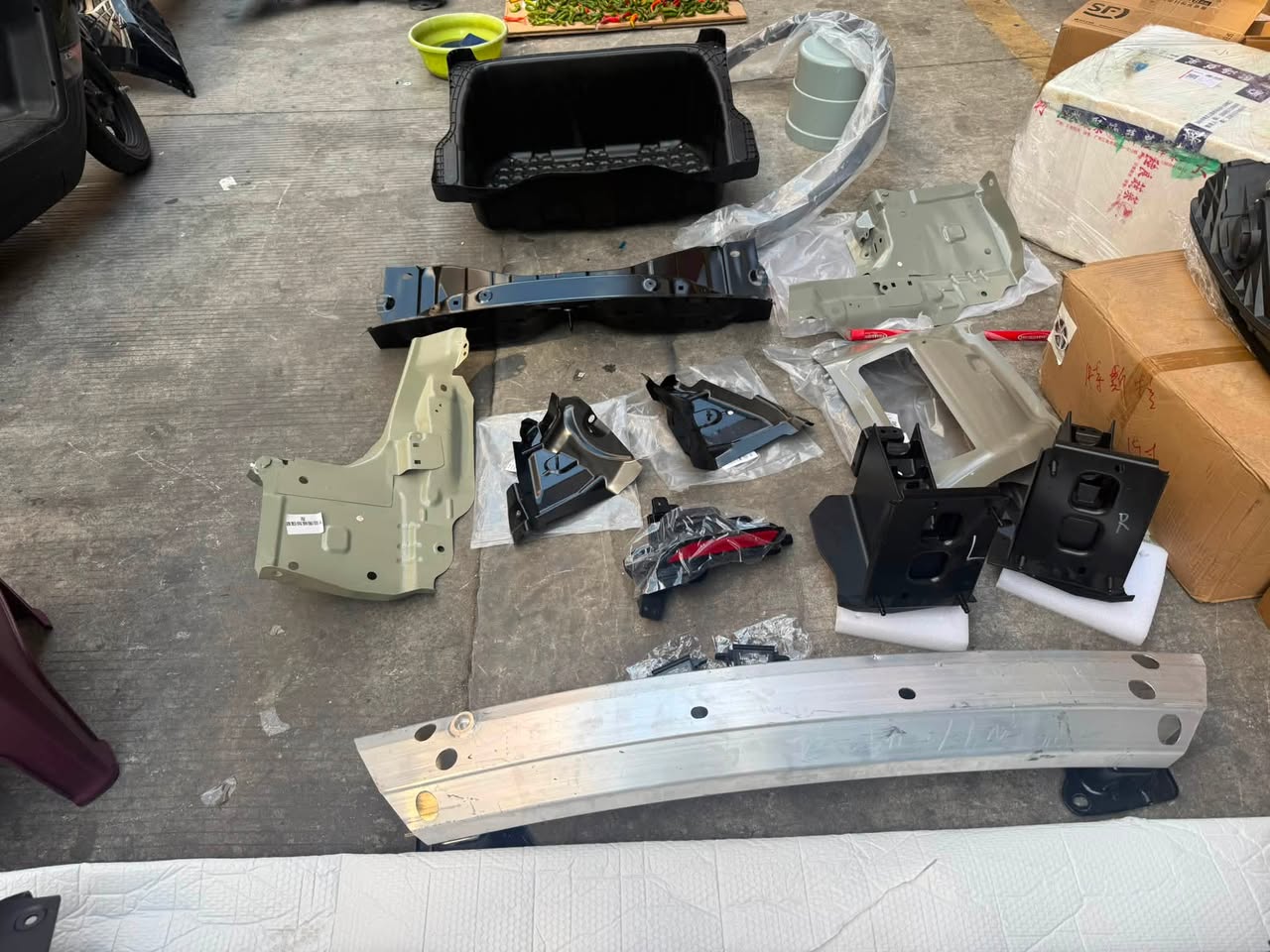Tesla Model Y 2026 rear bumper parts