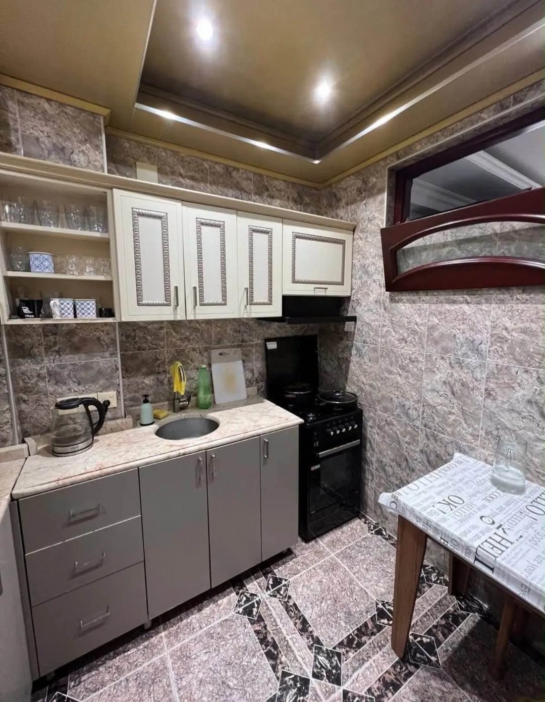 2 ოთახიანი ბინა იჯარით, ბათუმი — $500