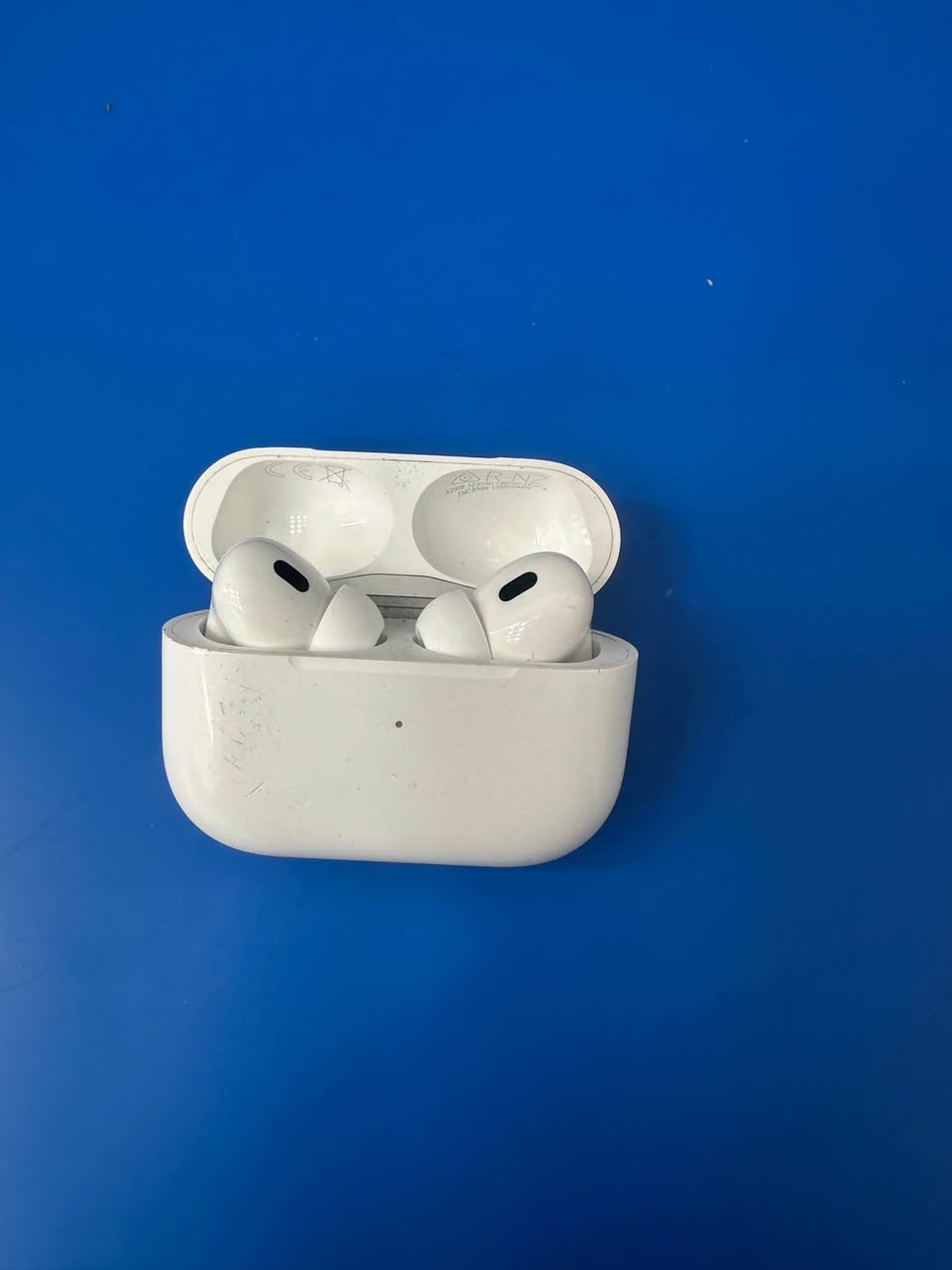 Airpods pro 2 usb-c orijinalı. İşləyir