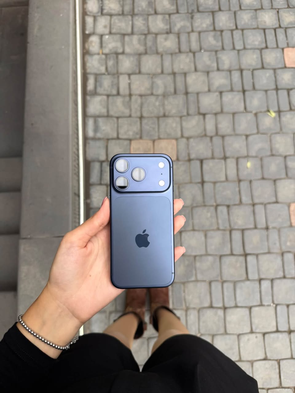 Iphone 17 pro ,blue, 256GB ,