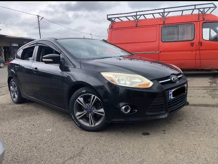 იყიდება Ford focusi 2014 წლის არის