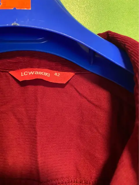 LC Waikiki წითელი სამოსელი, ზომა 42