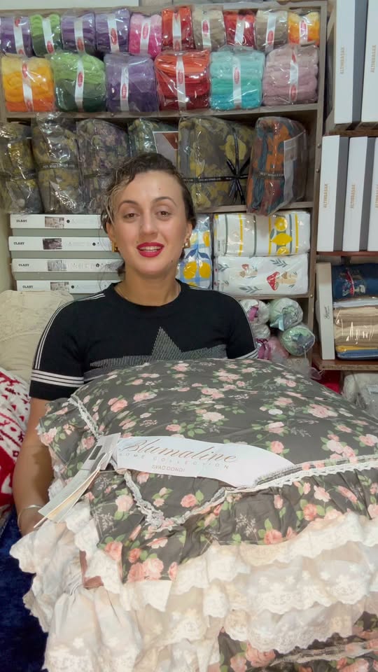 Floral ruffled Blumaline bedding set