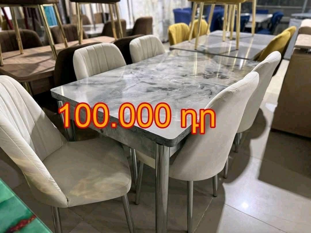 Mutfak masası 6 sandalyeyle birlikte çalışır - 100,000֏