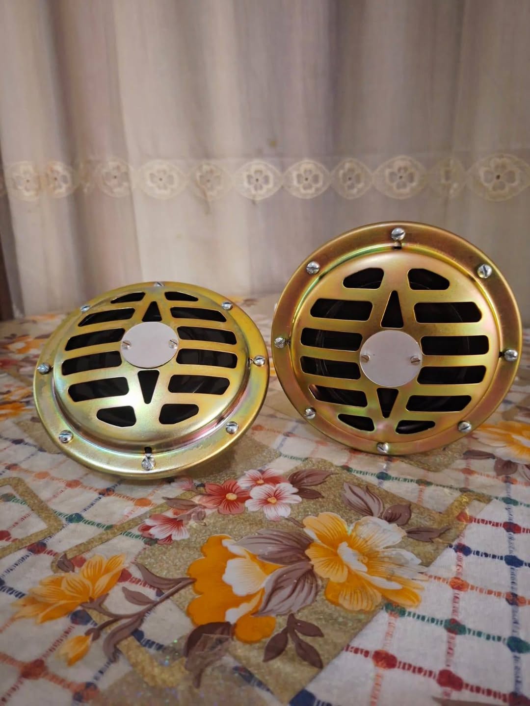Satılır siqnallar, polyak dilində səslərlə və vizuallı, — 200₾