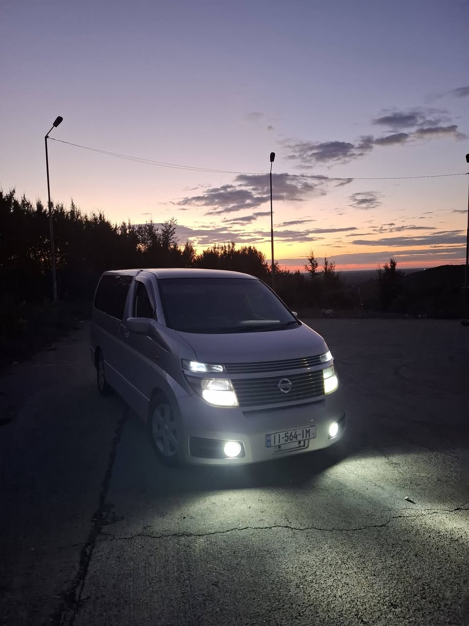Nissan Elgrand 2002