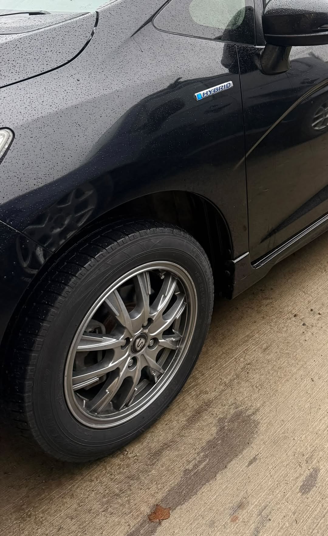 Honda Fit დისკები ზამთრის საბურავით 185/60 R15