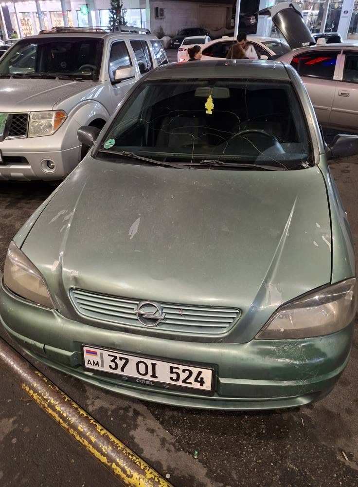 Lada 2107, 2005 model year.
