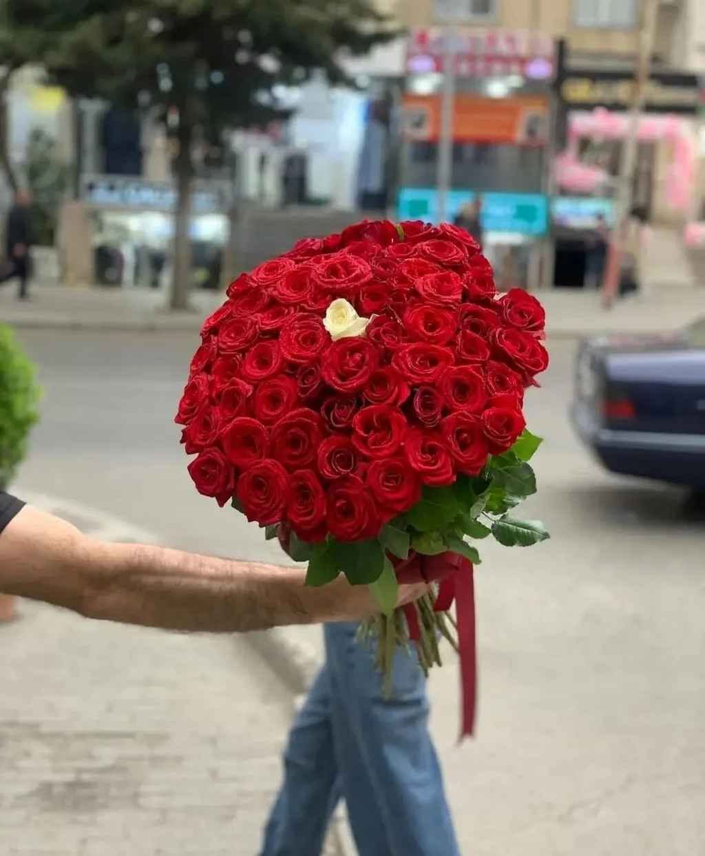 Букеты роз скидки