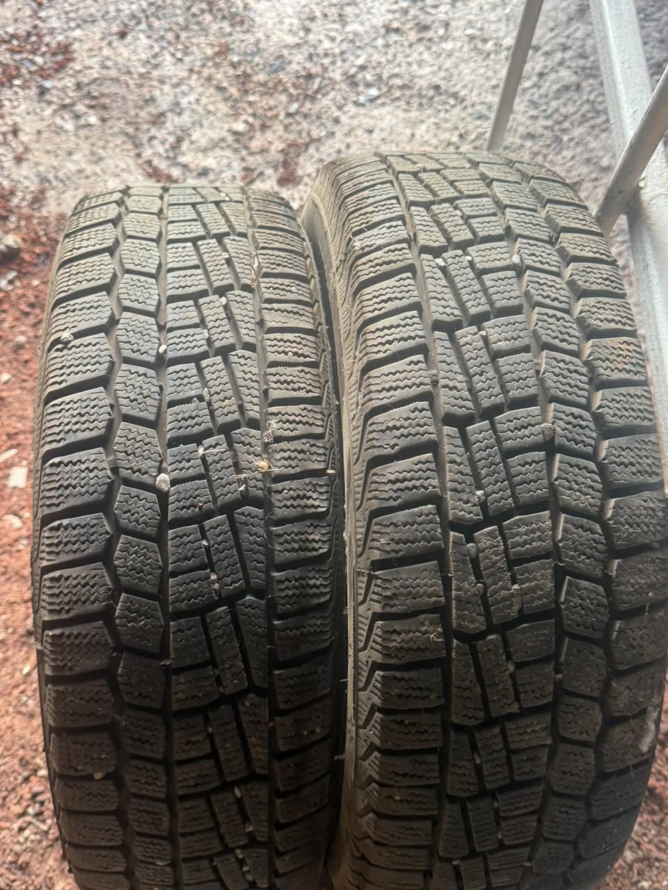Winter tyres 185/65 R14, pair