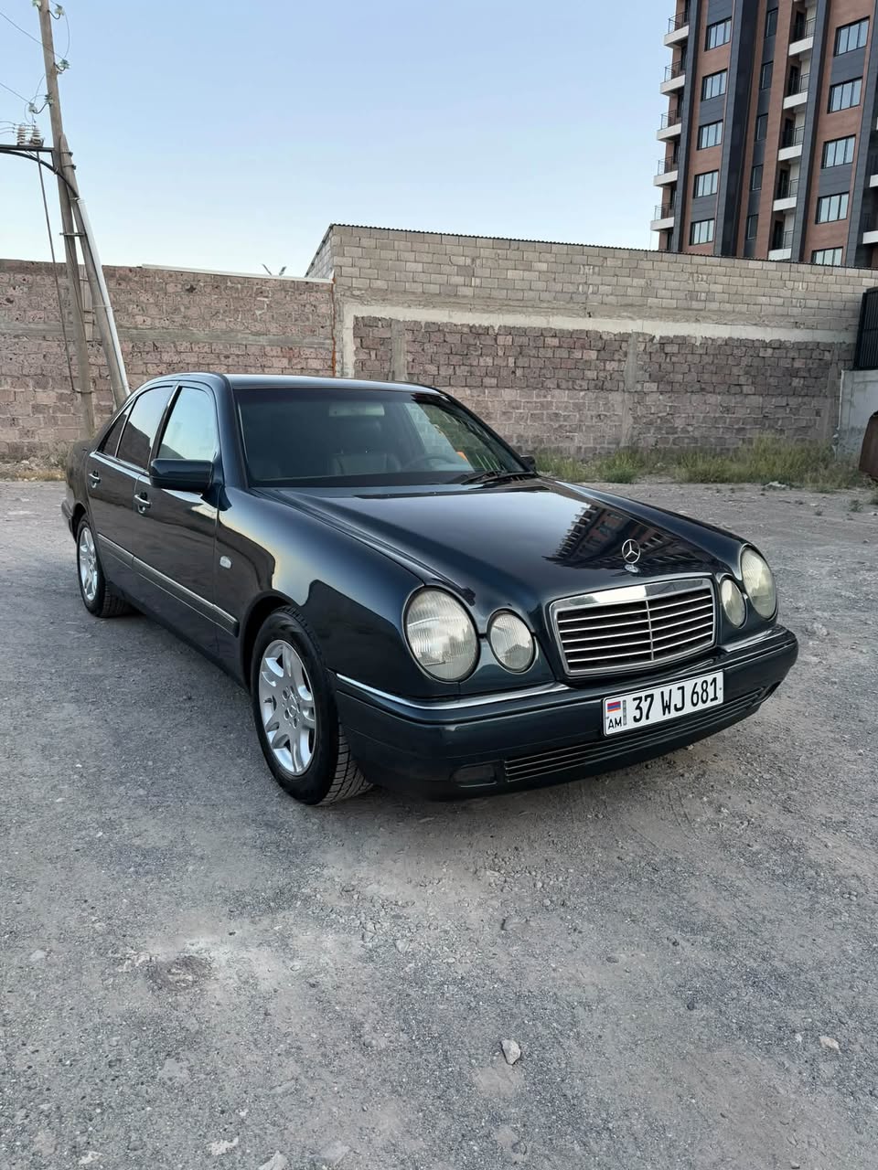 Satılır Mercedes benz yapon zavaqskosu 1998 - 6,200$