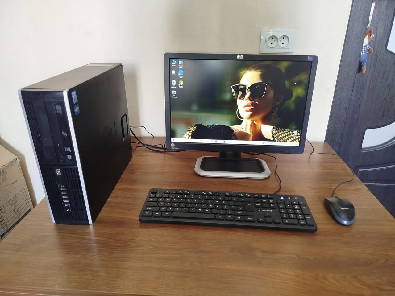 HP şirkətinin ofis kompyuteri satılır — 150₾