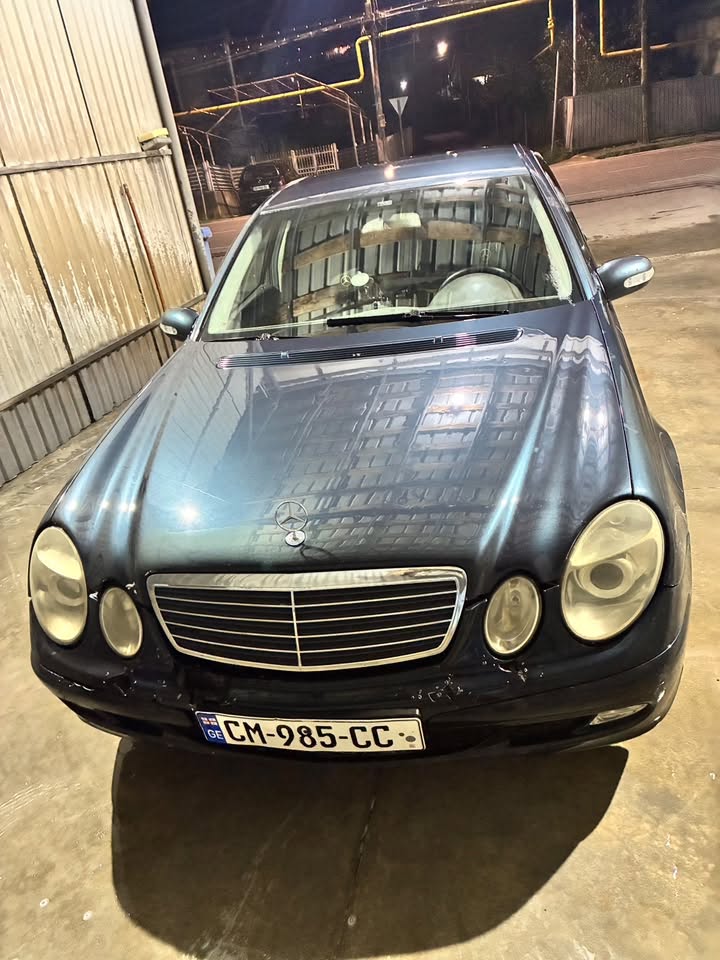 E211 laptop - 3,500 Lari