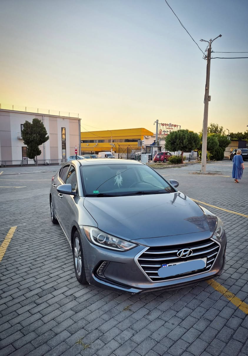 Hyundai Elantra 2017